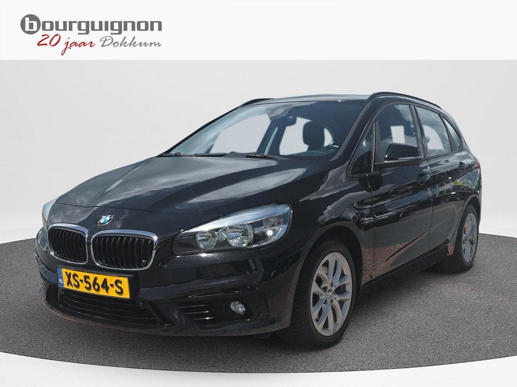 BMW 2-serie Active Tourer 218i Sport | Automaat | Cruise | P, Auto's, BMW, Gebruikt, Euro 6, Zwart, Bedrijf
