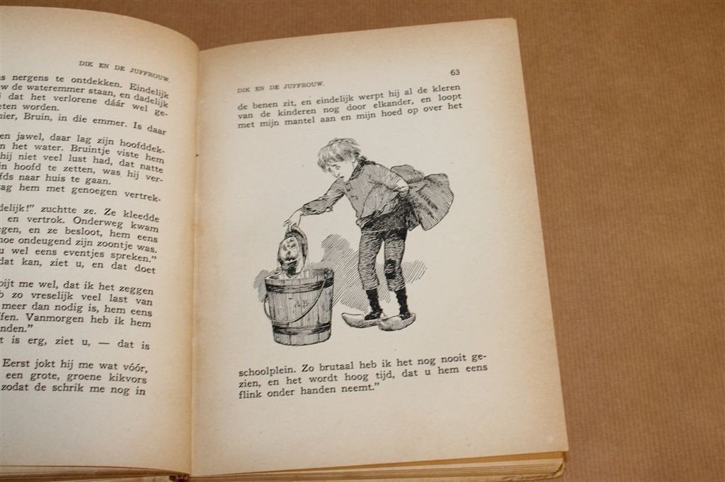 Uit het Leven van Dik Trom — Vintage Jeugdboek ca. 1948, Ophalen of Verzenden, Gelezen