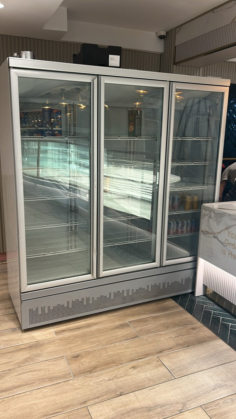 Wandvitrine in topstaat, Ophalen, 200 liter of meer, 160 cm of meer, Zonder vriesvak