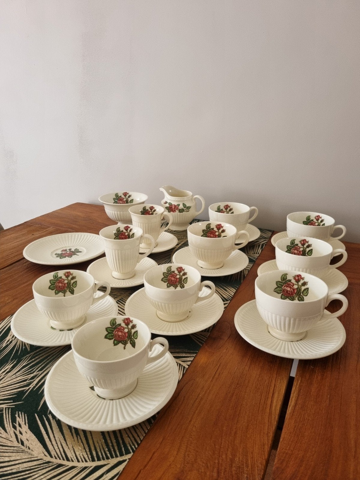 Wedgwood servies Moss Rose, Huis en Inrichting, Keuken | Servies, Klassiek, Ophalen of Verzenden, Zo goed als nieuw, Wedgwood
