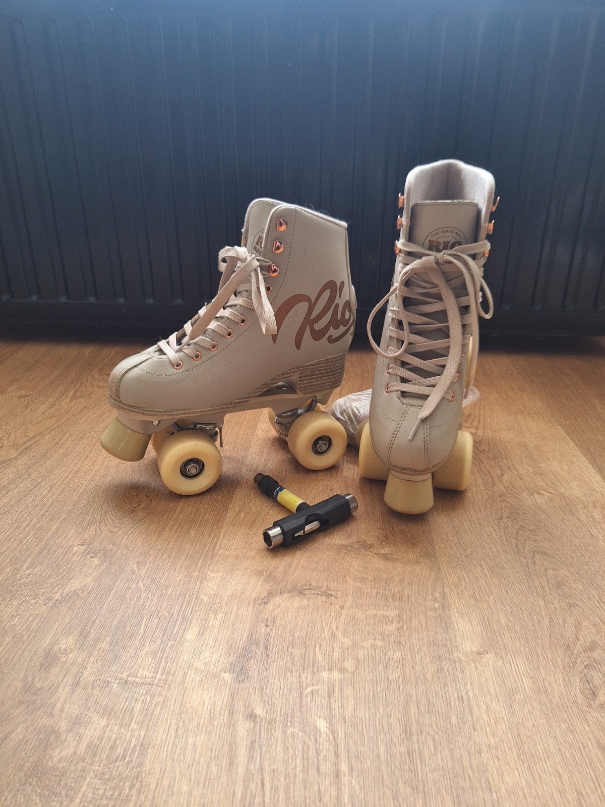 Rio Roller Rose Quad Roller Skates - Cream, Sport en Fitness, Ophalen, Overige typen, Zo goed als nieuw, Dames