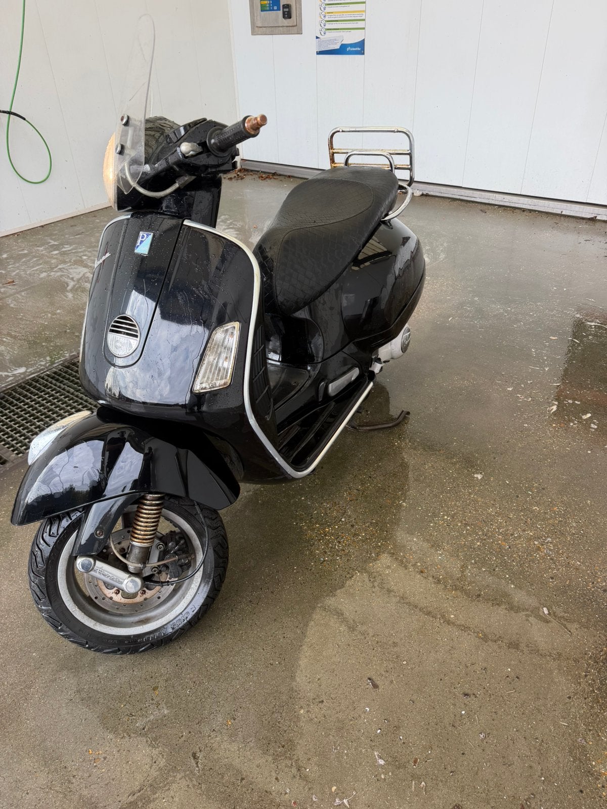 vespa gts 250 cc A2, Ophalen of Verzenden, Zo goed als nieuw, Benzine