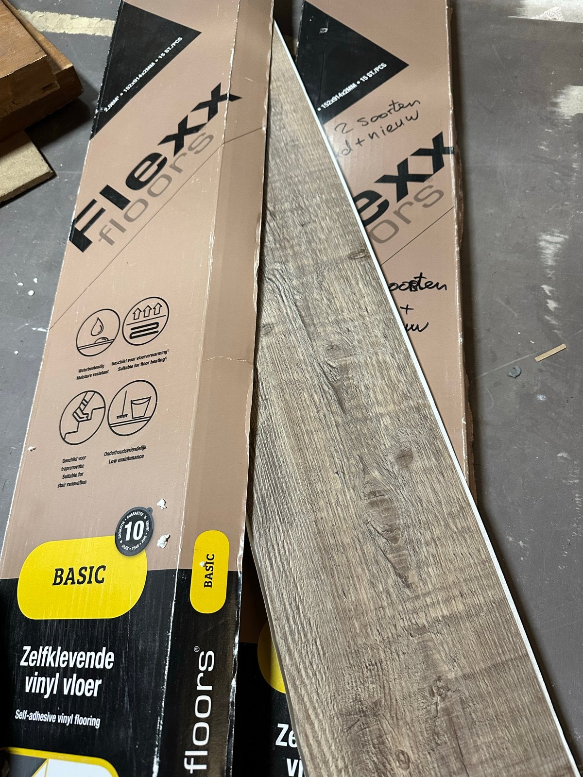 Flexxfloors Basic Zelfklevende Vinyl Vloer - 4,16 m², Ophalen, Kunststof, 50 tot 150 cm, Overige typen