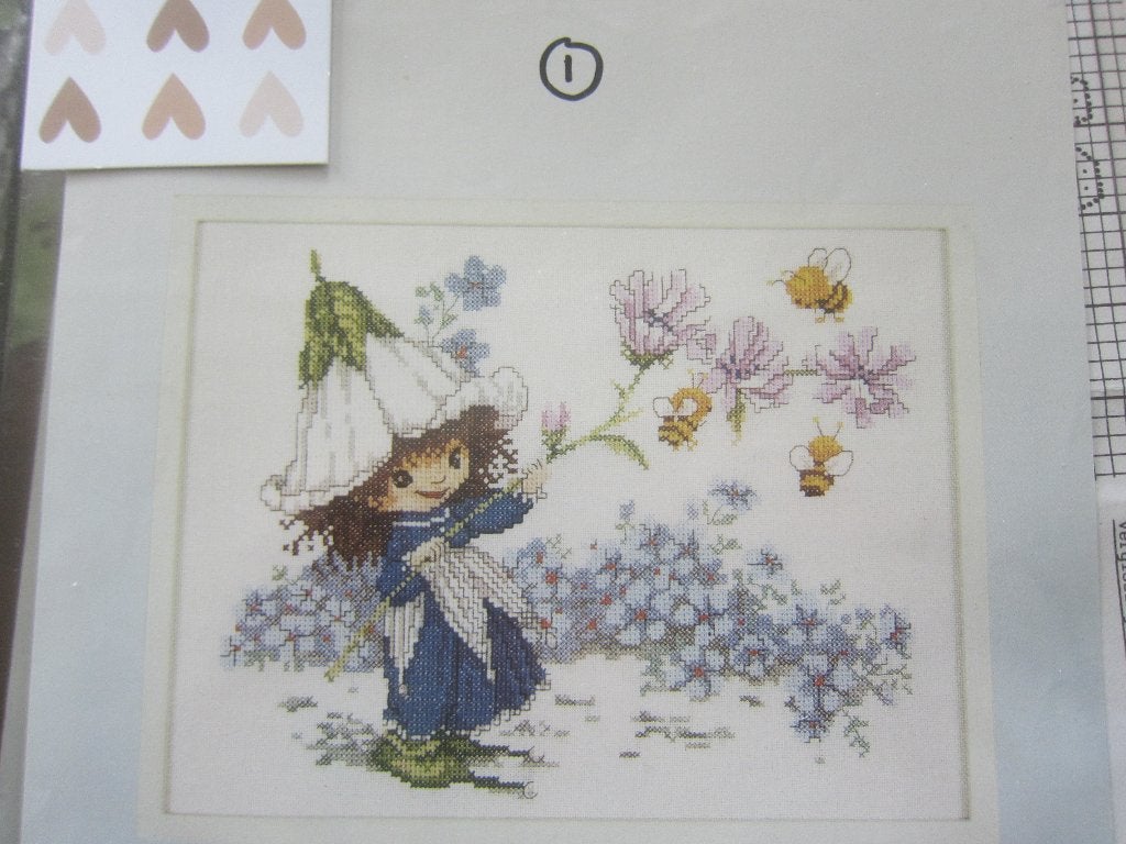 borduurpatroon VERA de MUIS en VICTORIA PLUM eekhoorns, Ophalen of Verzenden, Zo goed als nieuw, Handborduren, Patroon
