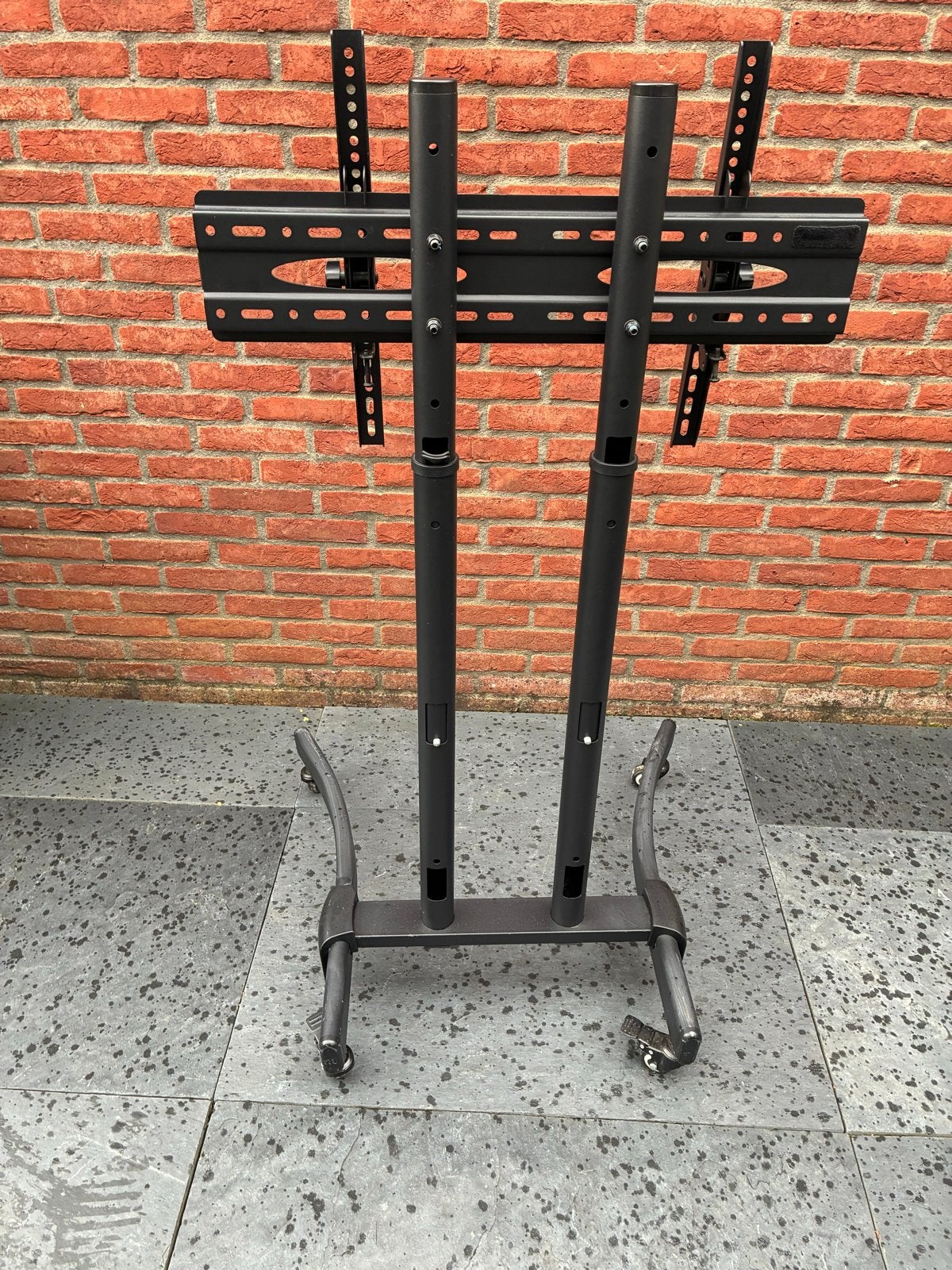 Verrijdbare TV Standaard - Zwart, in hoogte verstelbaar, Audio, Tv en Foto, Televisiebeugels, Ophalen of Verzenden, Zo goed als nieuw