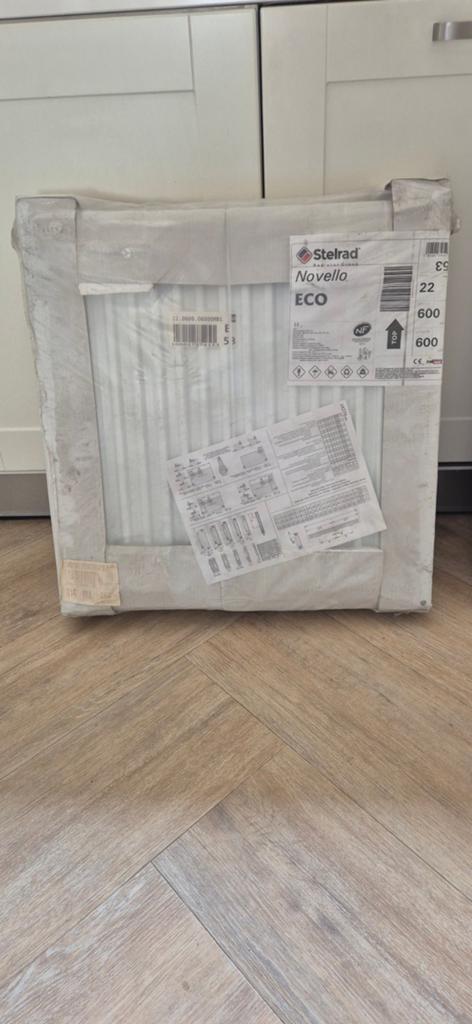 Stelrad radiator 600x600 Type 22, Ophalen of Verzenden, Radiator, 30 tot 80 cm