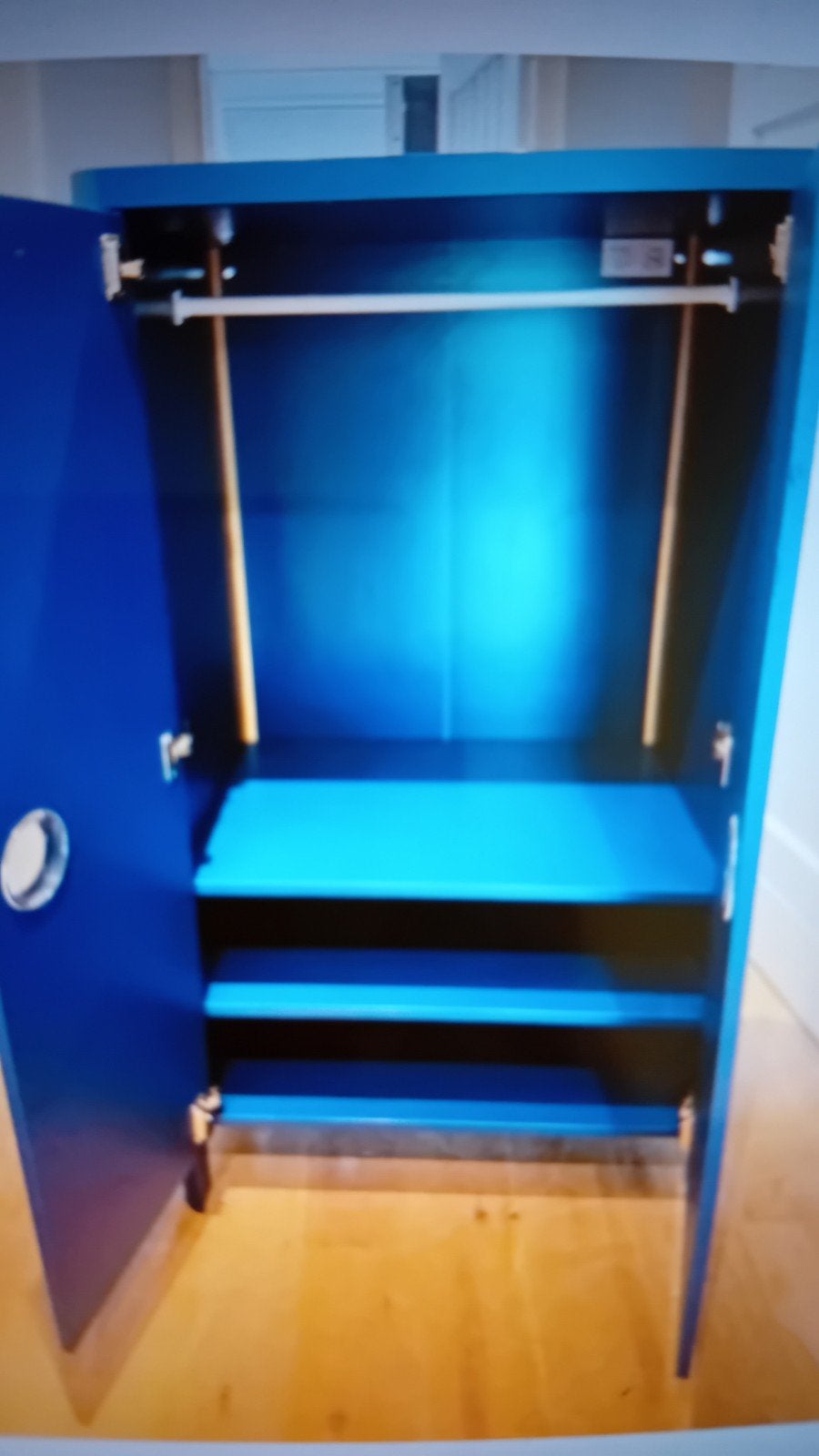 Ikea busunge kledingkast., Ophalen, Zo goed als nieuw, Kast