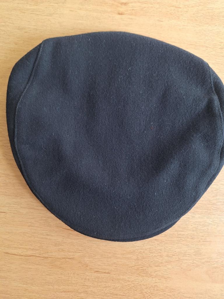 Zwarte pet met klep., Ophalen of Verzenden, Nieuw