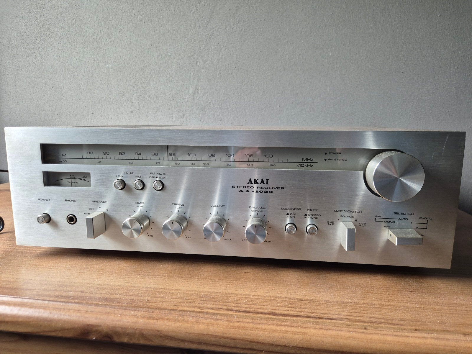 Akai AA-1020 Stereo Receiver in mooie staat, Ophalen
