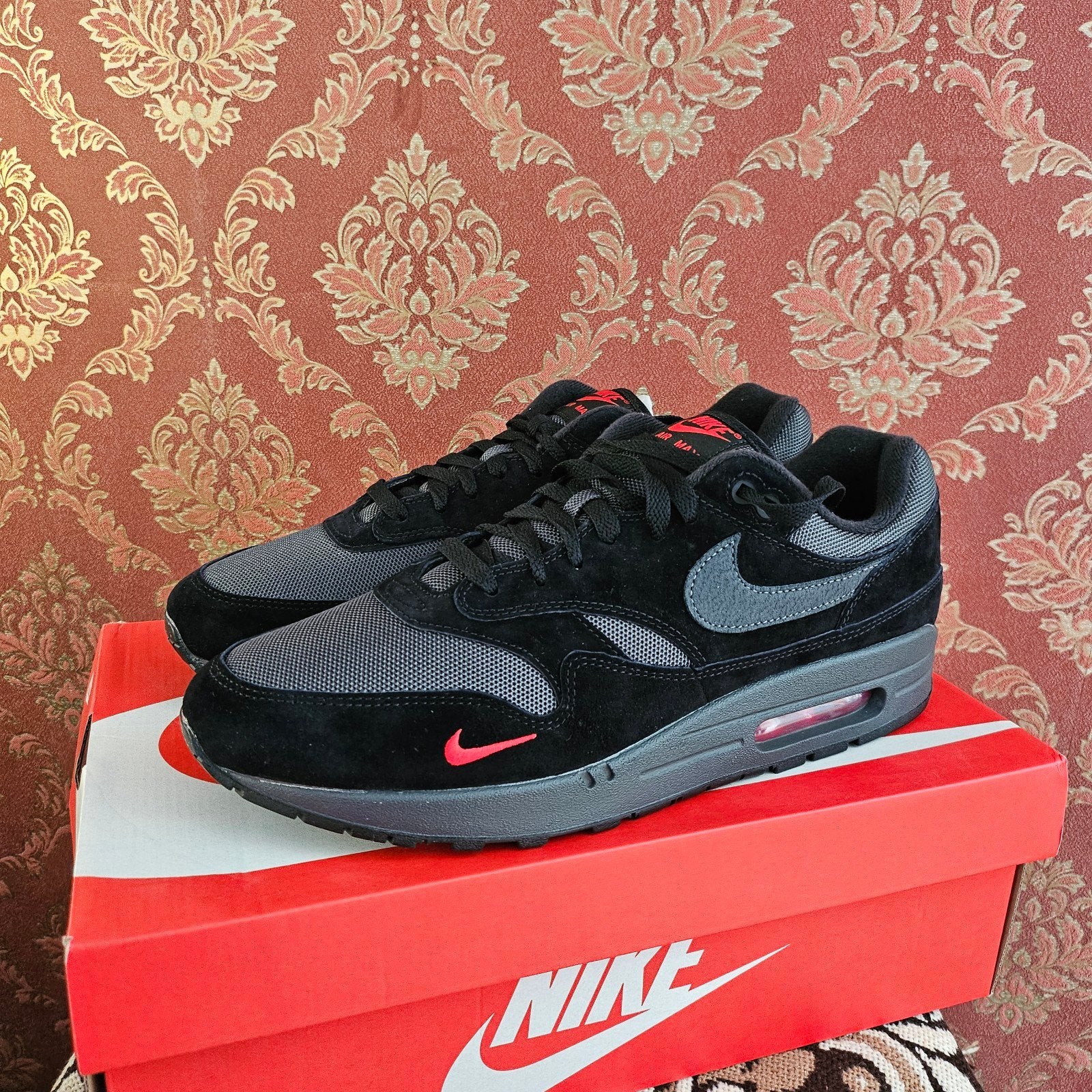 Nike Air Max 1 'Bred' (FV6910-001) Nieuw maat 46, Nike air max, Zwart, Nieuw, Ophalen of Verzenden