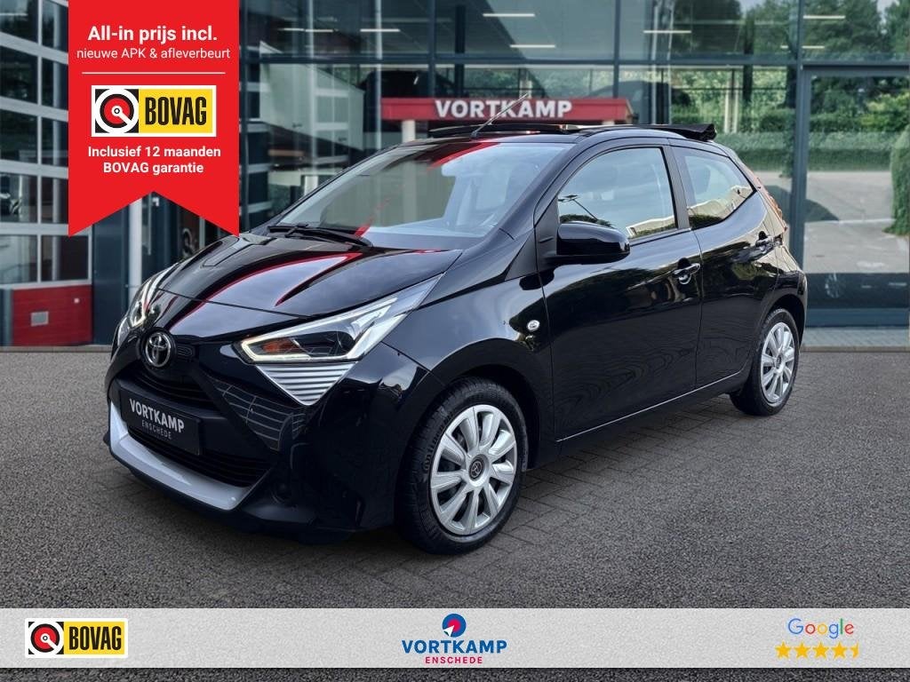 Toyota AYGO 1.0 VVT-i x-play cabrio AIRCO/CAMERA/NAP/CARPLAY, Voorwielaandrijving, Gebruikt, Zwart, Bedrijf