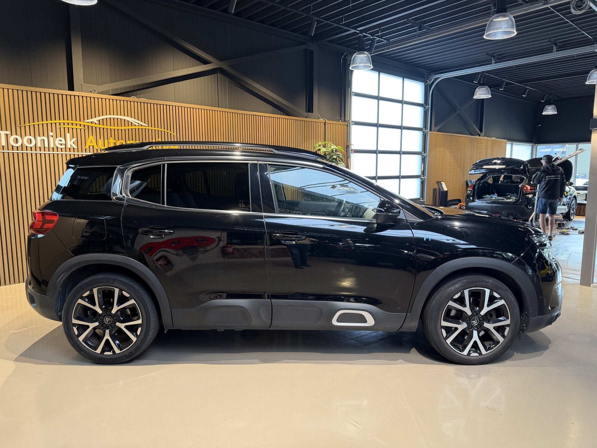 Citroën C5 Aircross 1.6 Plug-in Hybrid 225 Feel Panorama |, Auto's, Dealer onderhouden, 77 km/l, Gebruikt, 4 cilinders
