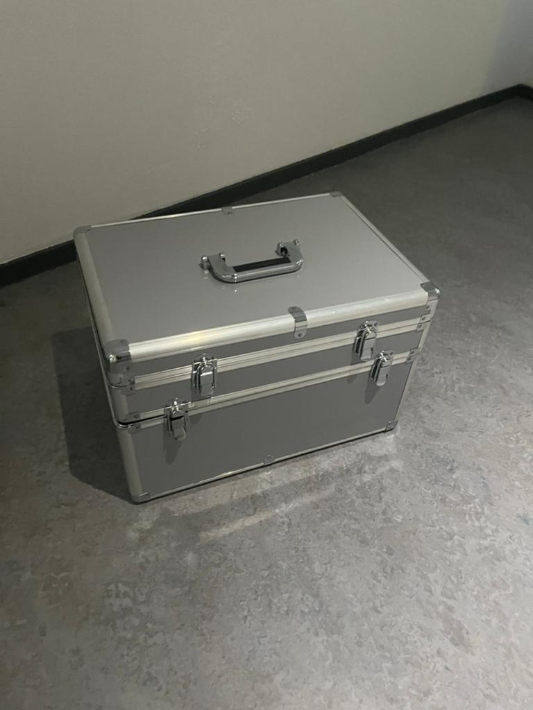 Opberg kist, Ophalen