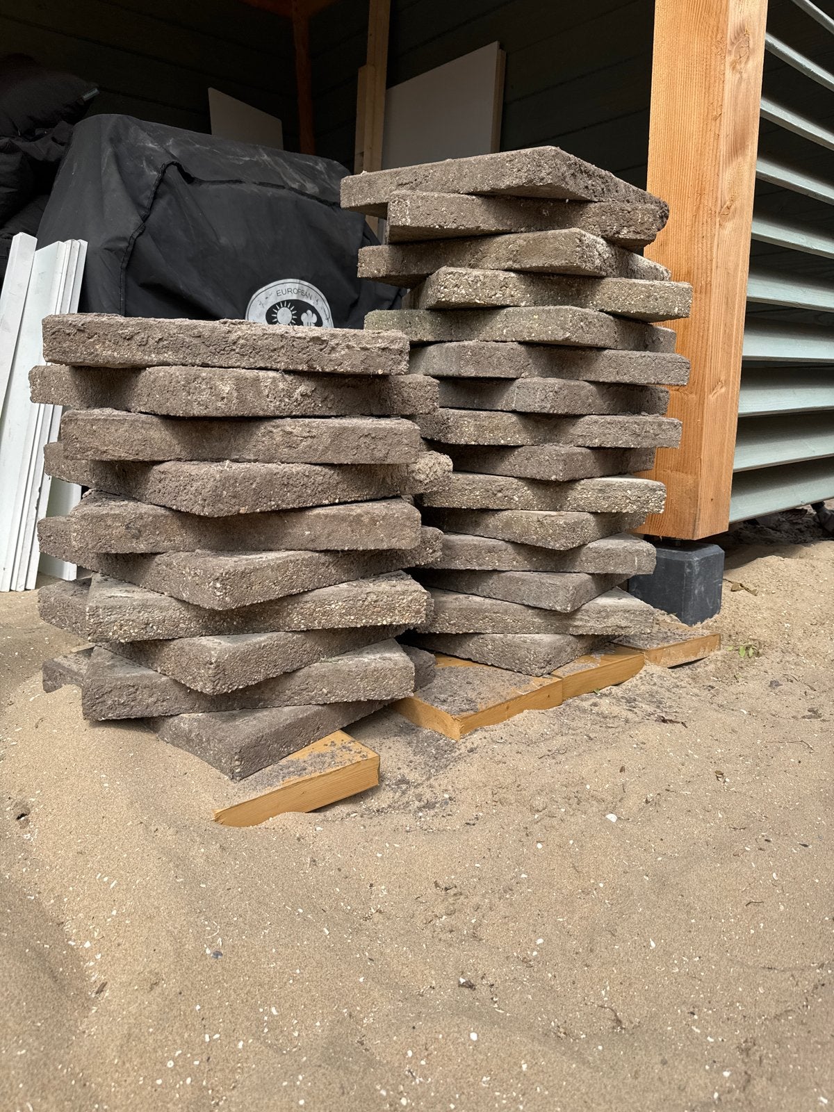 GRATIS. Gebruikte betontegels 40x40x5, Tuin en Terras, Ophalen, Gebruikt, 10 m² of meer, Beton