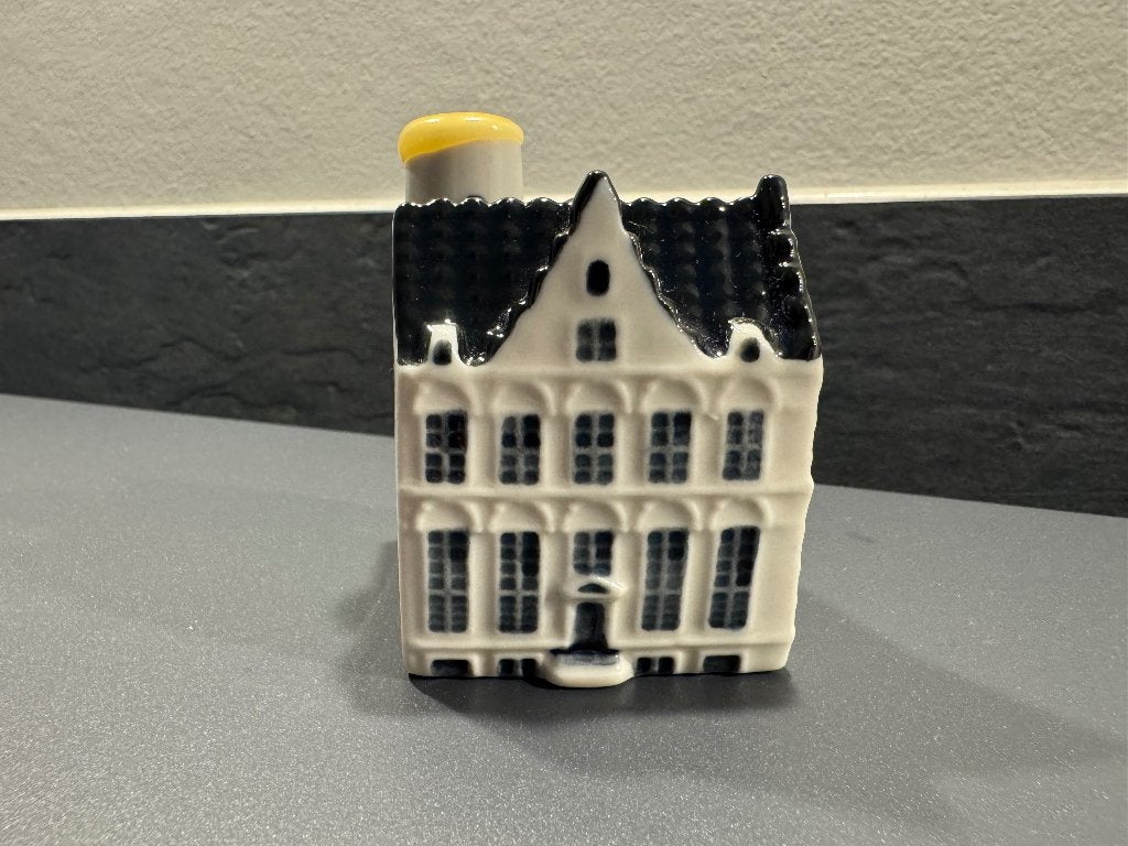 KLM huisje 105, Ophalen of Verzenden, Zo goed als nieuw, 81 t/m 91, Gevuld
