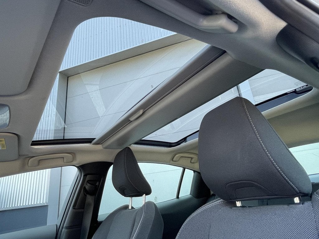 Toyota Prius 2.0 Plug-in Executive | Panoramadak | SoH 97%, Auto's, Toyota, Gebruikt, 4 cilinders, Plug-in hybride, Bedrijf