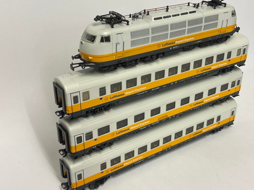 ** NIEUW ** Märklin 2668 ** 'Lufthansa Airport Express' **, Wisselstroom, Treinset, Nieuw, Ophalen of Verzenden