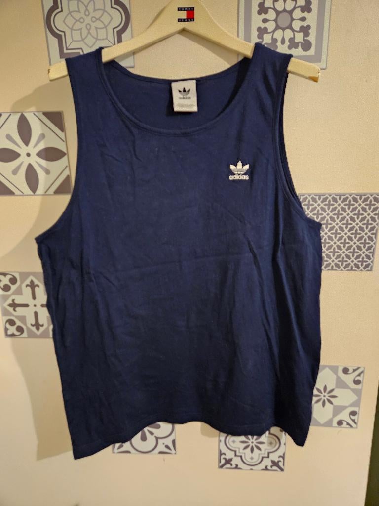 Mouwloos hemd Adidas met klein gaatje verder 1x gedragen, Maat 52/54 (L), Fitness, Blauw, Ophalen of Verzenden