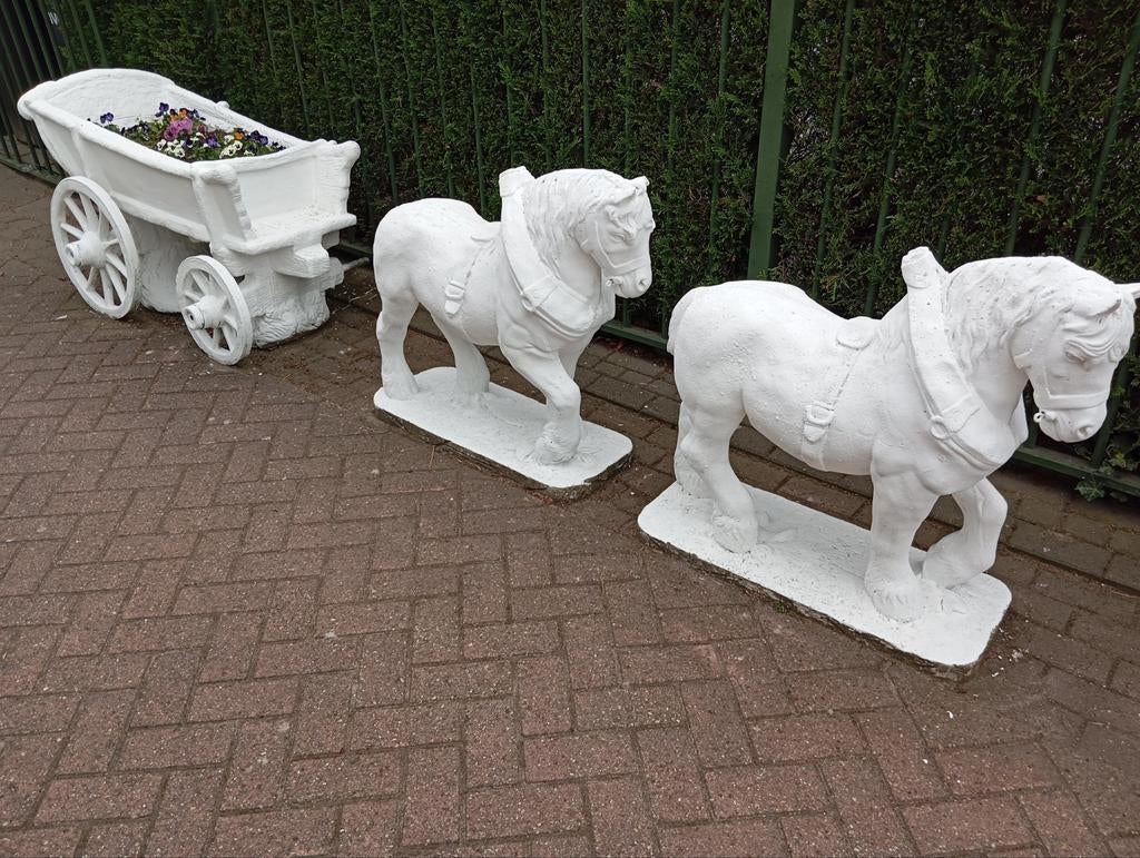 Tuinbeeld paarden en kar, Ophalen of Verzenden, Gebruikt