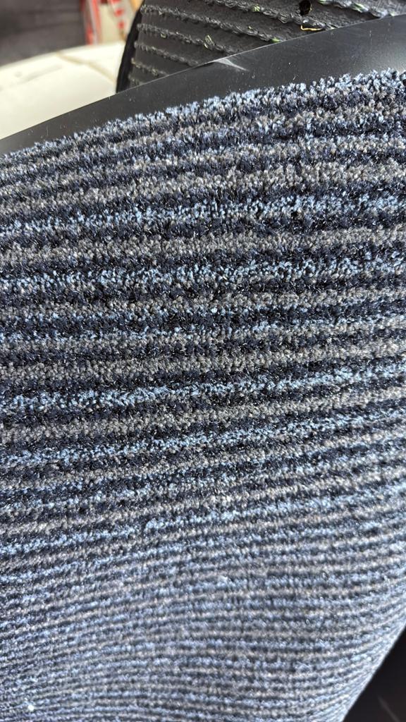 Deurmat op rol 1,25 breed. Afname per strekkende meter €20, Ophalen, Nieuw, 75 m² of meer, Vinyl