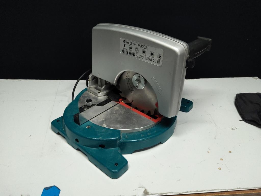 Afkortzaag - Mitre Saw MJ232, 600 tot 1200 watt, Ophalen of Verzenden, Afkortzaag, 30 tot 70 mm