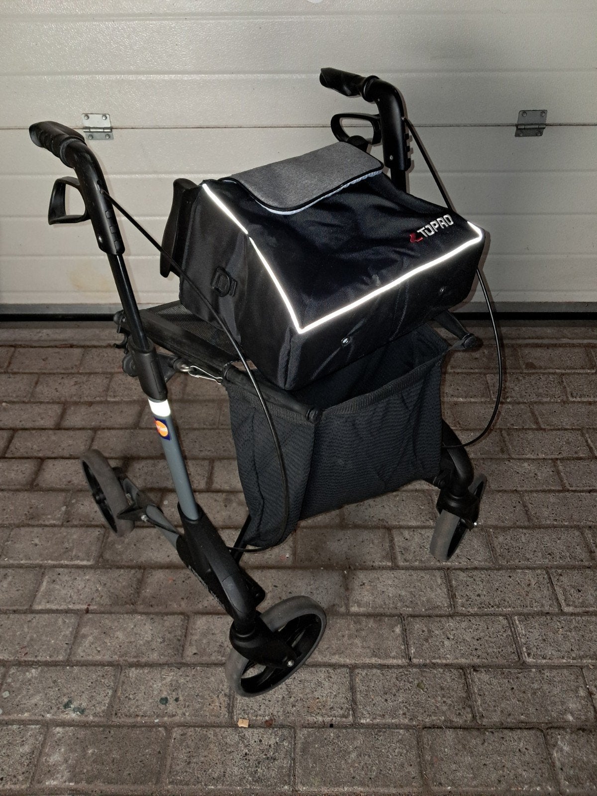 Rollator Topro Troja 5G in nieuwstaat, Diversen, Rollators, Ophalen, Lichtgewicht