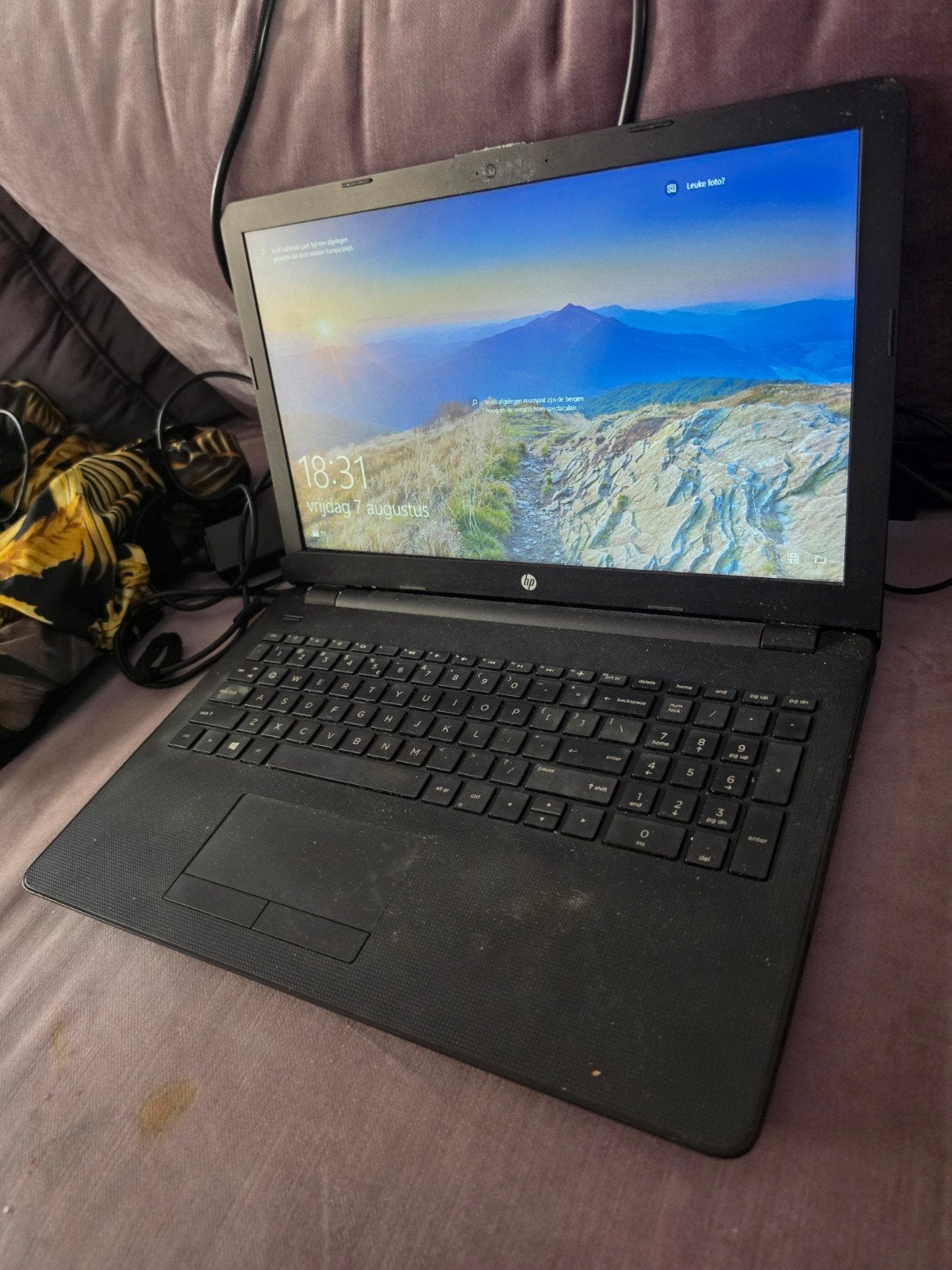 HP laptop met defect scharnier - voor onderdelen/refurbish, Computers en Software, Ophalen, Gebruikt, HP