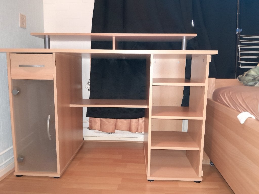 Tiener bureau | Computer Bureau, Huis en Inrichting, Bureaus, Ophalen, Gebruikt, 117 cm, Hout