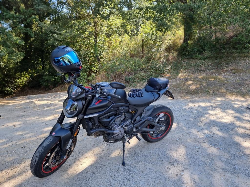 Ducati Monster   -  Naked Bike, 2 cilinders, Motorrijbewijs A, Particulier, Meer dan 35 kW
