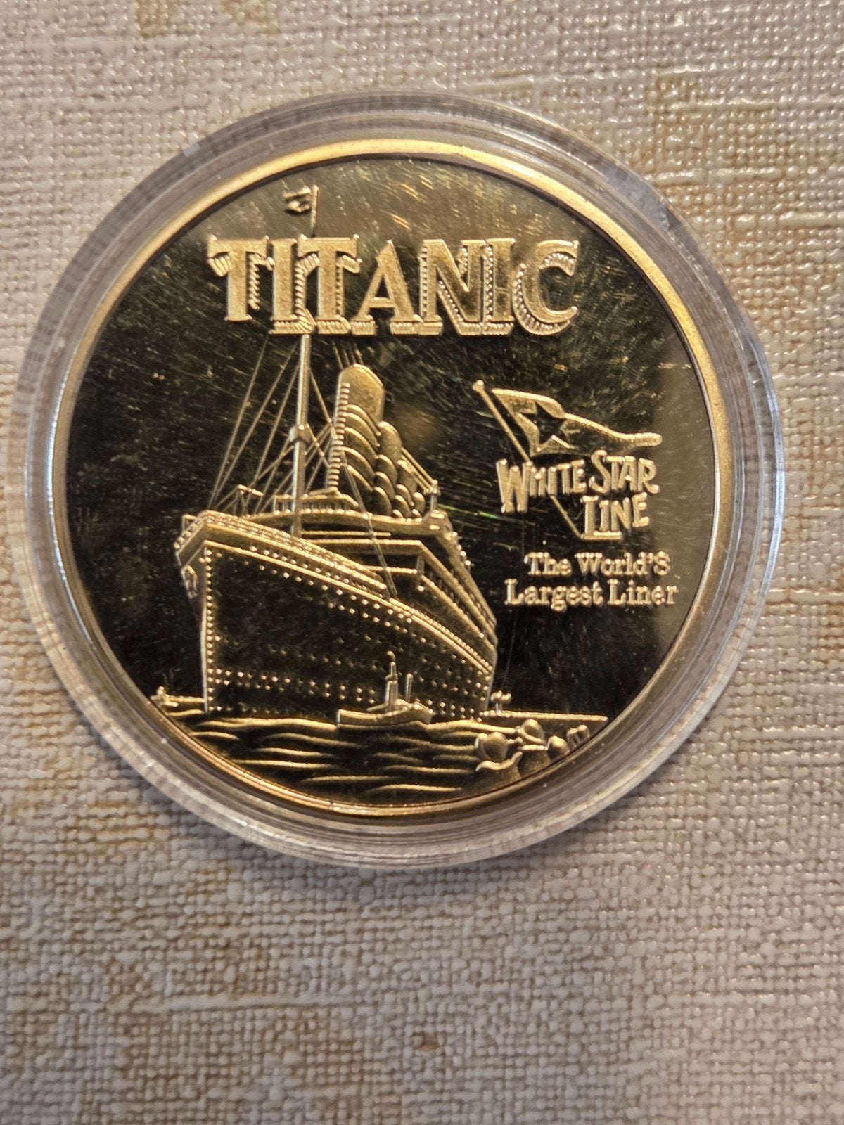 Titanic Herdenkingsmunt - Gouden Kleur, Ophalen of Verzenden, Overige materialen, Buitenland
