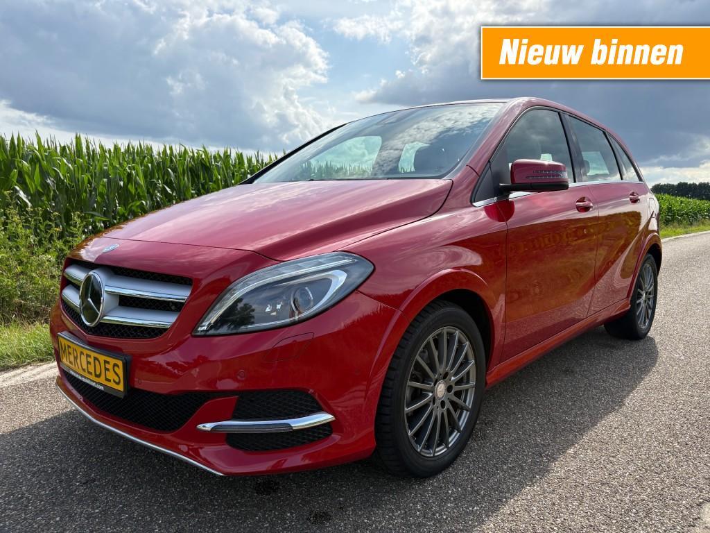 Mercedes-benz B-KLASSE 250 E / AUTOMAAT / VOLL / NIEUWSTAAT, Auto's, Gebruikt, Leder, Te koop, B-Klasse