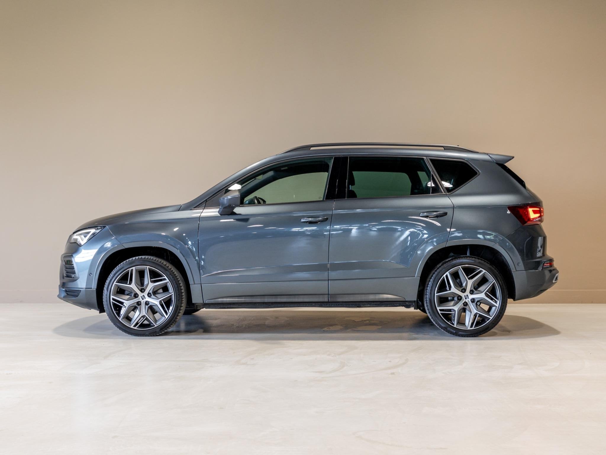 SEAT Ateca 1.5 TSI FR Business Intense / 150pk / Stoel en st, Auto's, Seat, 15 km/l, 4 cilinders, Origineel Nederlands, Bedrijf