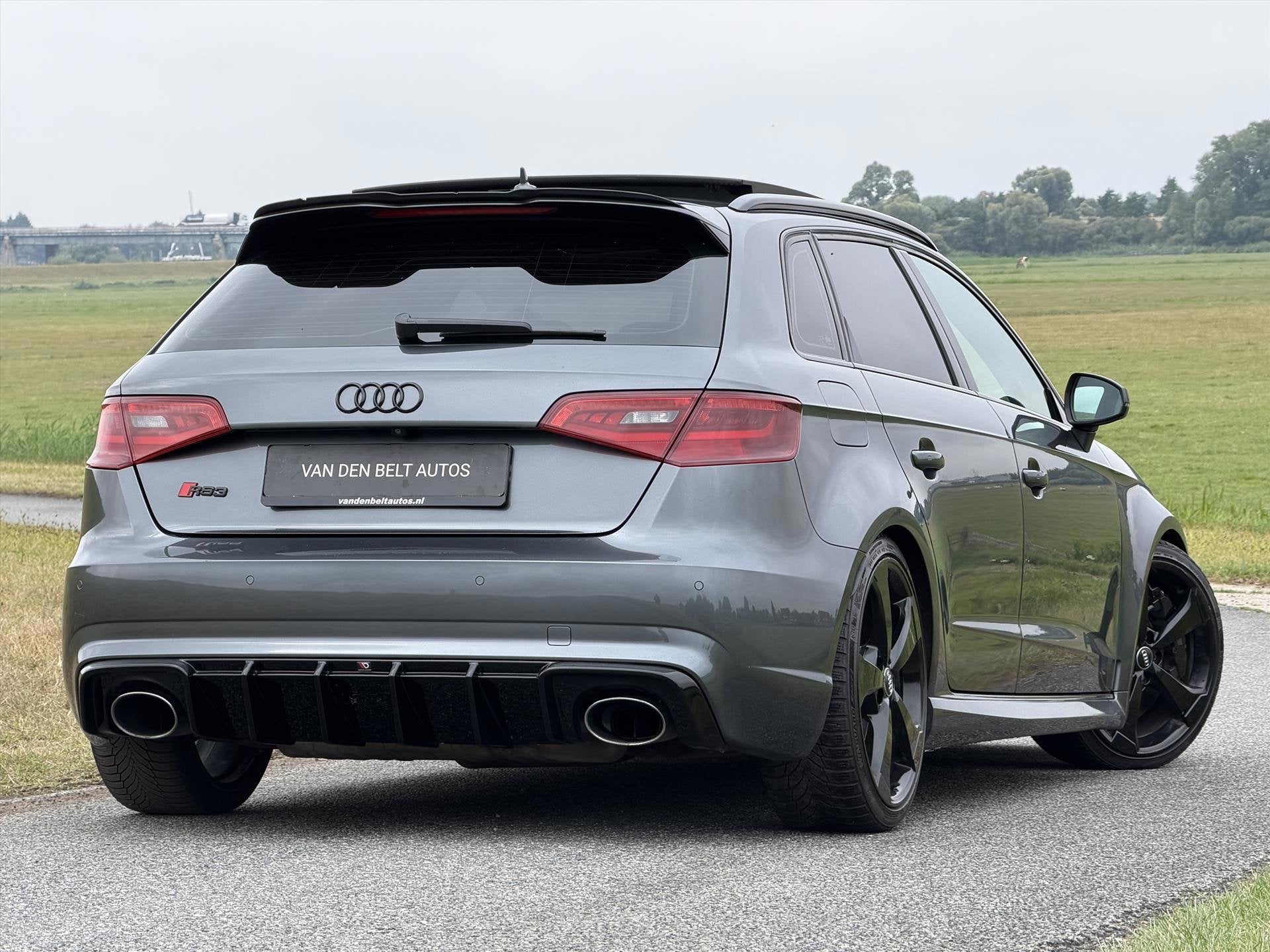 Audi RS3 2.5 TFSI 367PK Quattro |Pano |Carbon |Led stuur |Sc, Gebruikt, RS3, 367 pk, Leder