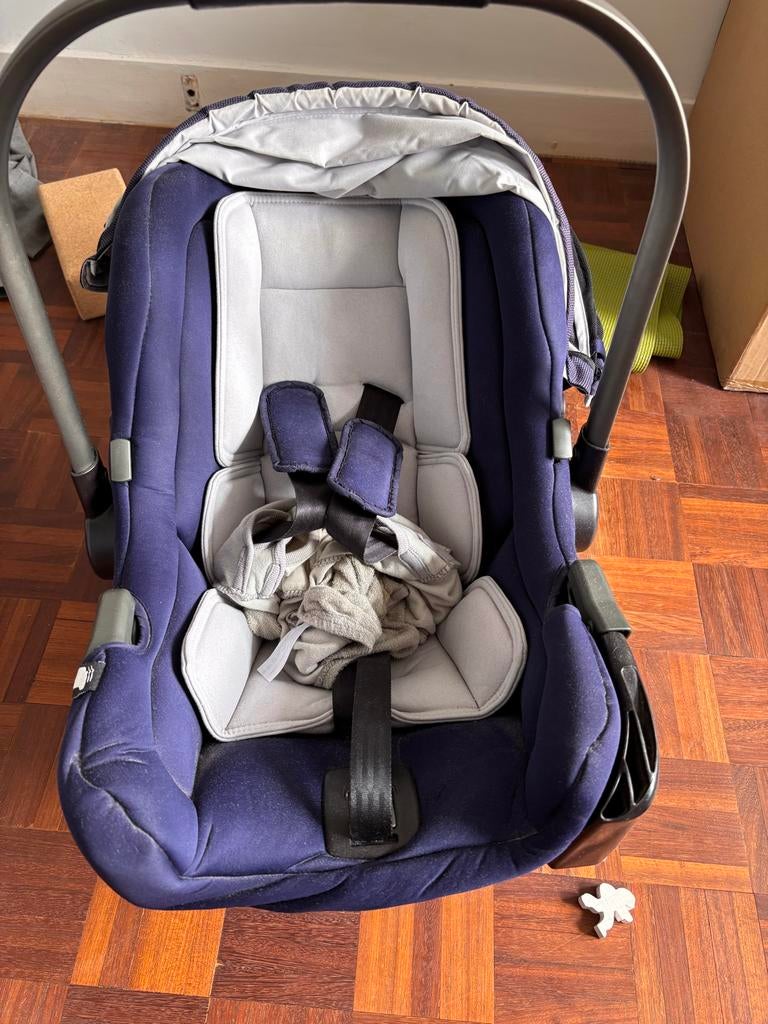 Nuna autostoel voor baby/dreumes (zoals maxicosi), Autogordel, Zijbescherming, Zo goed als nieuw, 0 t/m 13 kg