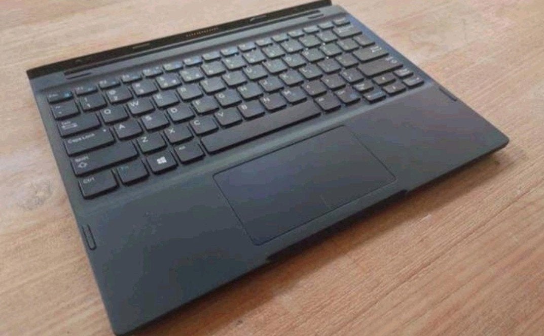 Origineel Dell Latitude toetsenborddock K17M001, zgan!, Ophalen of Verzenden, Zo goed als nieuw, Draadloos, Dell