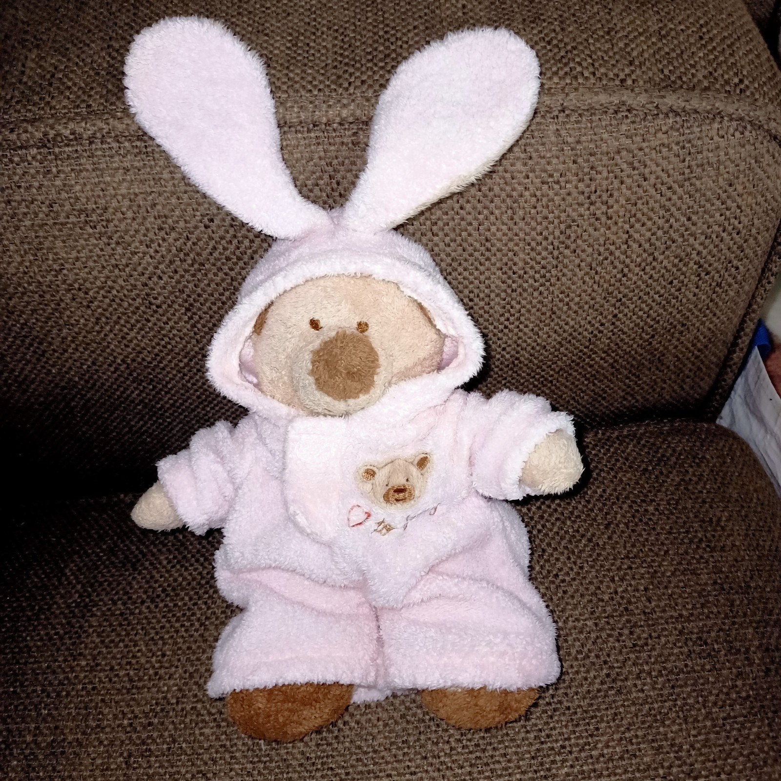 Vintage ty pluffies beer in roze konijnen onesie., Gebruikt, Beer, Met kleding of accessoire, Ophalen of Verzenden