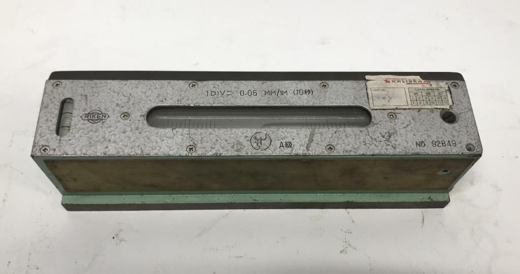 Machinewaterpas, Riken, 1DIV = 0.05 mm/1m, V-groef, Ophalen of Verzenden, Gebruikt, Overige meters