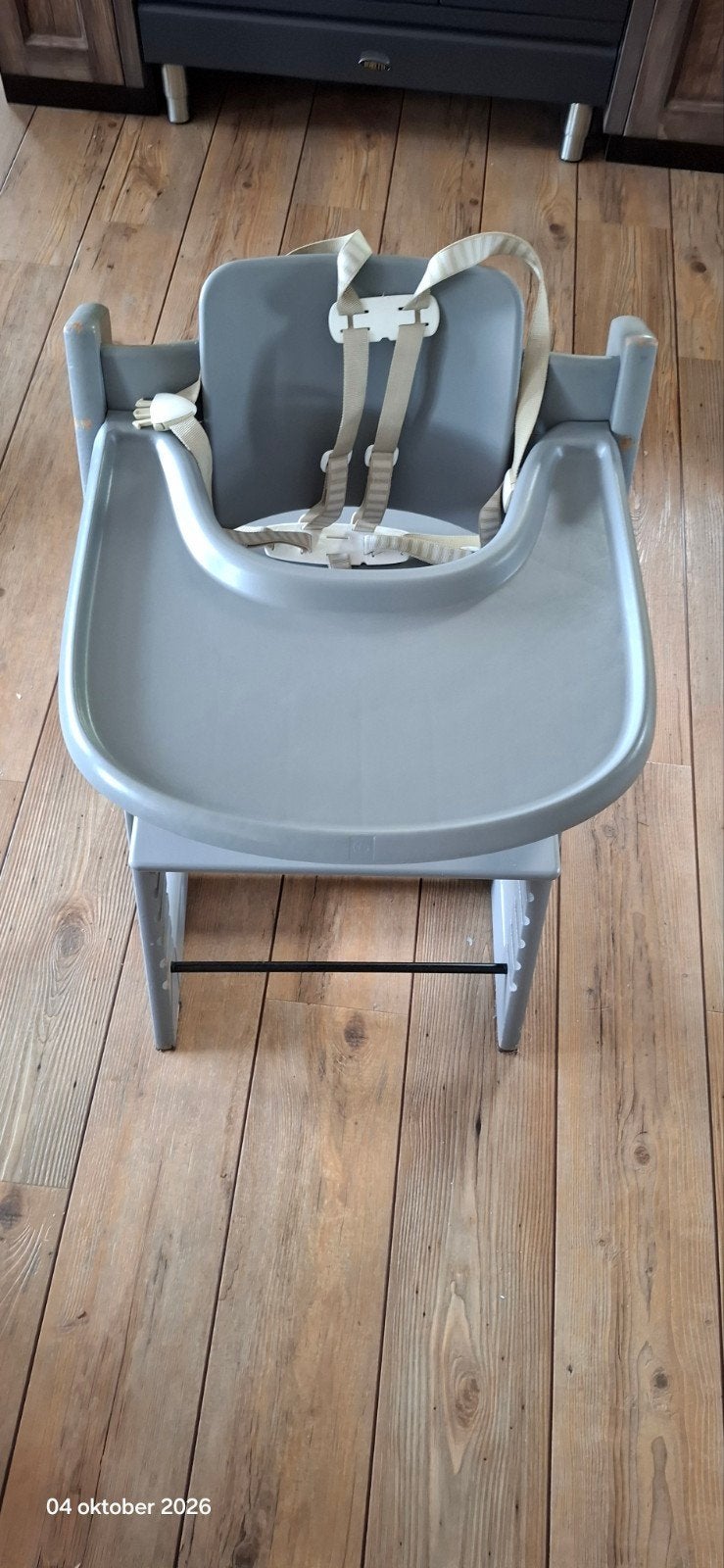 stokke tripp trapp stoel grijs, Kinderen en Baby's, Ophalen of Verzenden, Gebruikt, Meegroeistoel, Aanschuifbaar