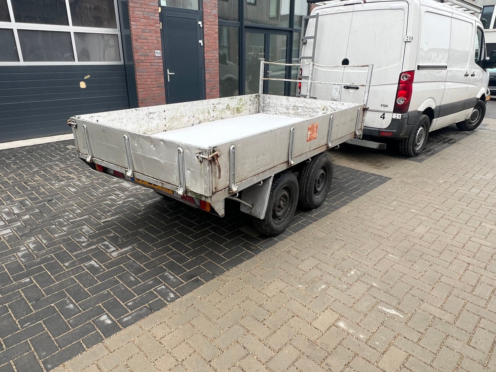 Hapert DL 10-2 Tandemasser Plateauwagen Neuswiel zwaar gerem, Ophalen, Gebruikt