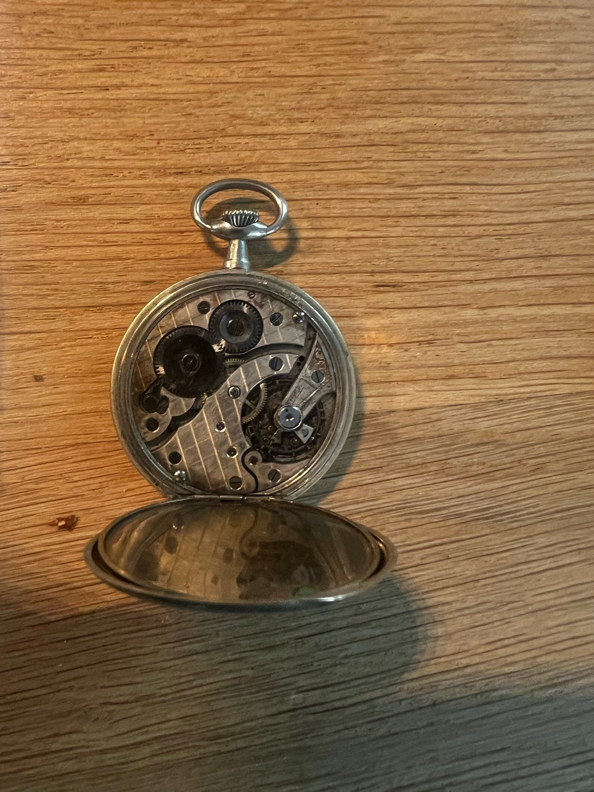 Antiek Zakhorloge - Zilverkleurig met Open Uurwerk, Sieraden, Tassen en Uiterlijk, Horloges | Antiek, Overige merken, Zakhorloge