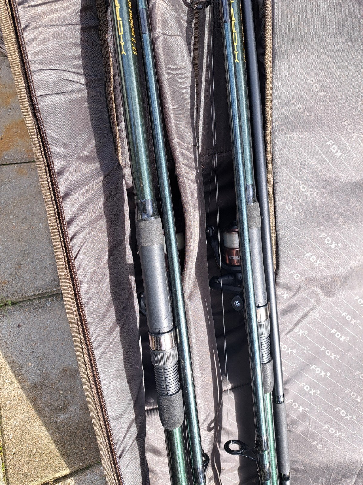 karper setje hengels compleet 2x hengels rodpot hengel tas., Ophalen, Gebruikt, Werphengel