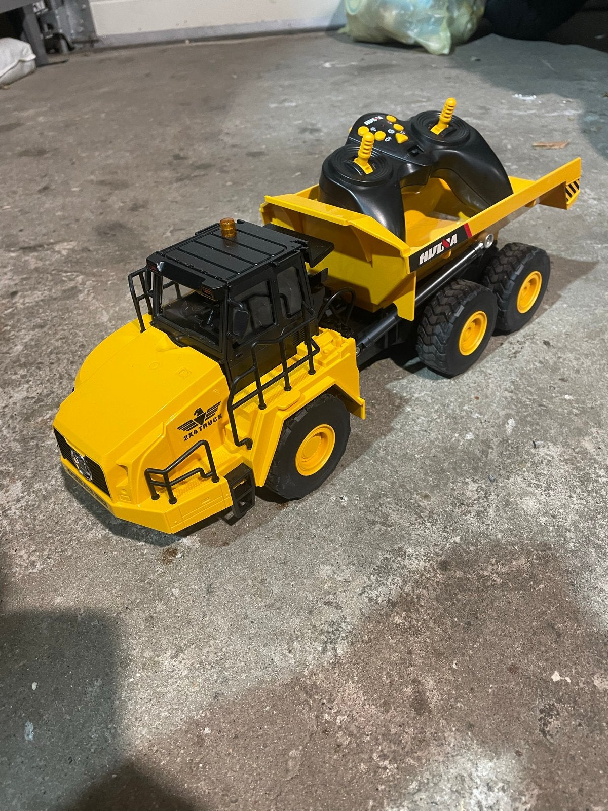 Huina RC Dumper 1:16 - z.g.a.n, Ophalen, Auto offroad, Overige typen, Zo goed als nieuw