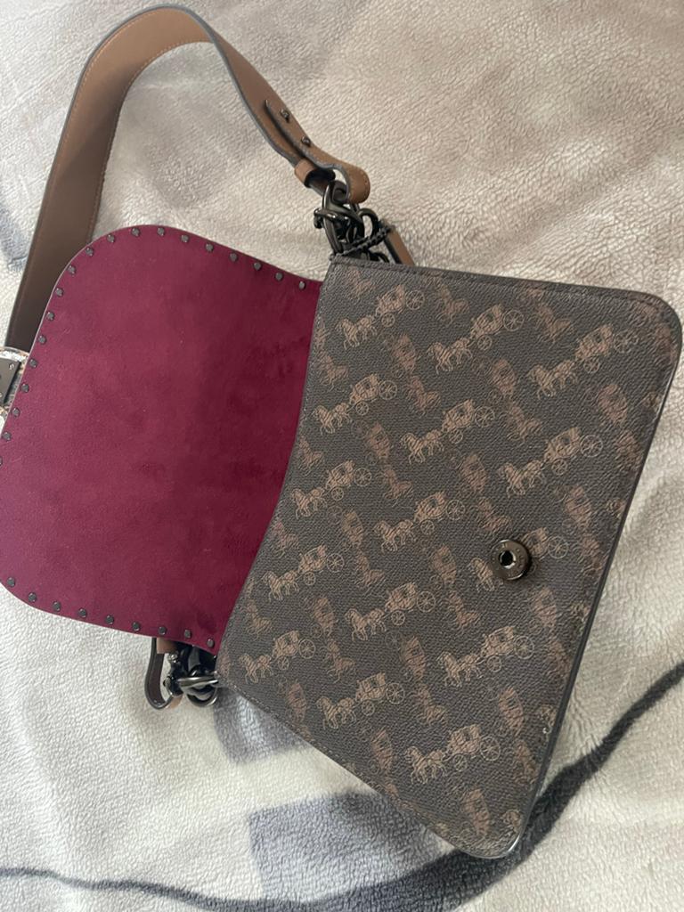 Coach Schoudertasje met Studs en Slangenprint, Ophalen of Verzenden, Zo goed als nieuw, Bruin, Schoudertasje