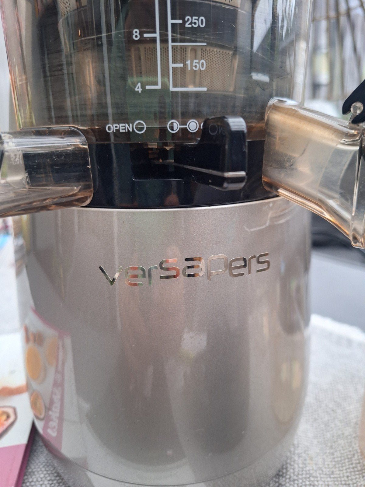 Versapers Slowjuicer. 5G., Witgoed en Apparatuur, Juicers, Ophalen of Verzenden, Gebruikt, Elektrisch, Slowjuicer