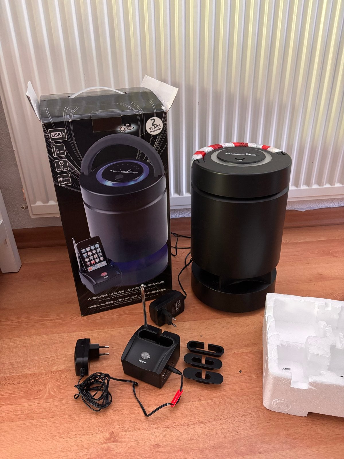 Draadloze speaker voor binnen en buiten met iPod dock, Overige merken, Gebruikt, Ophalen of Verzenden, Draagbare speaker