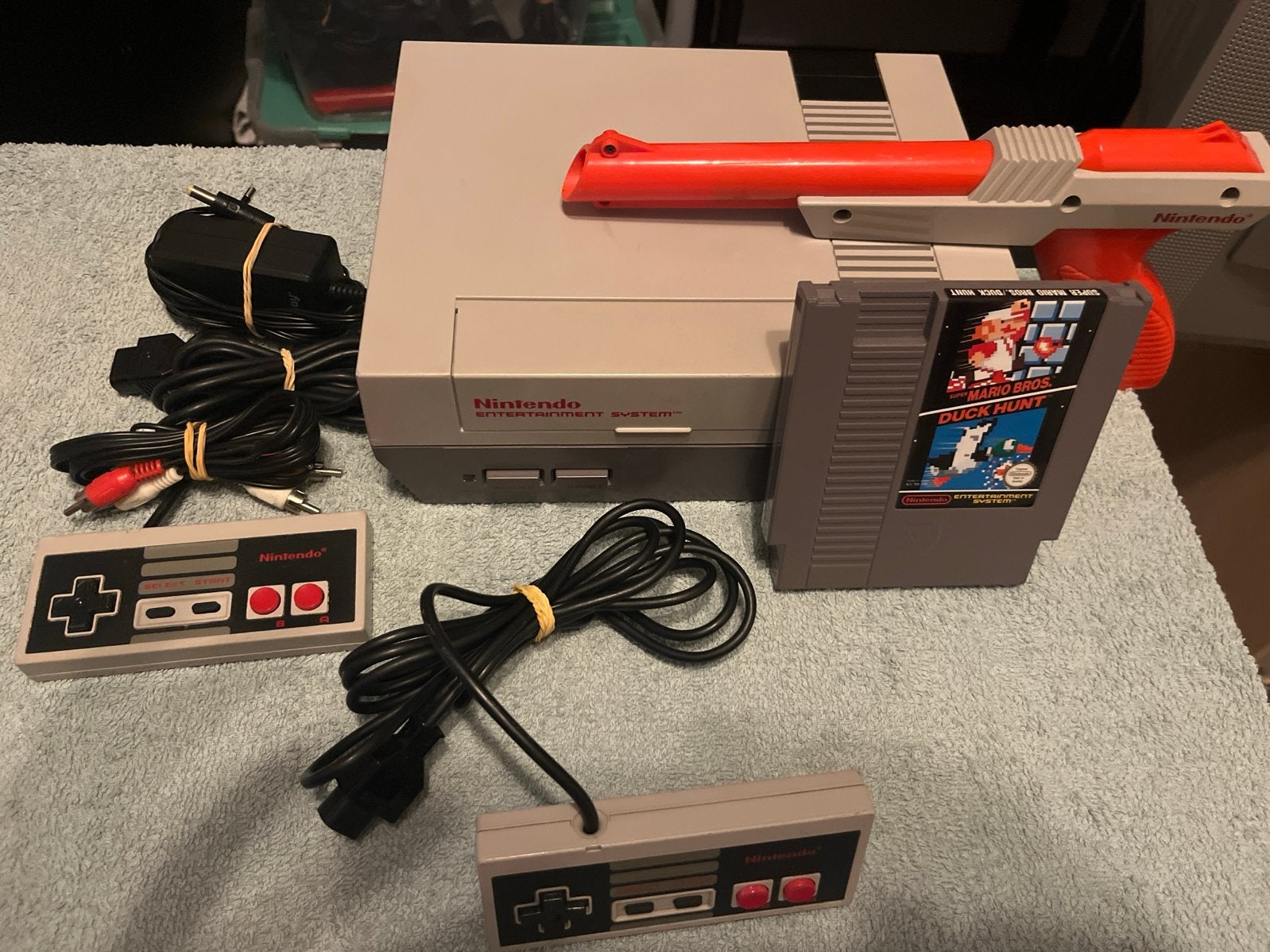 Nintendo NES Classic met Super Mario Bros. / Duck Hunt, Ophalen of Verzenden, Gebruikt, Met 2 controllers, Met games