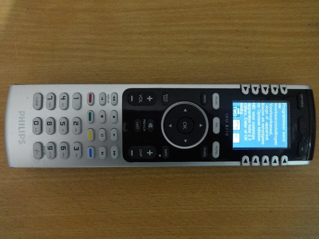 Philips SRU 8110, Ophalen of Verzenden, Zo goed als nieuw, Universeel, Receiver of Versterker