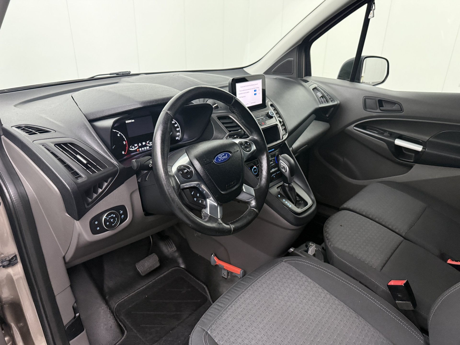 Ford Transit Connect 1.5EcoBlue 120PK Automaat | 3-Zits | Na, Stof, Gebruikt, 4 cilinders, Origineel Nederlands