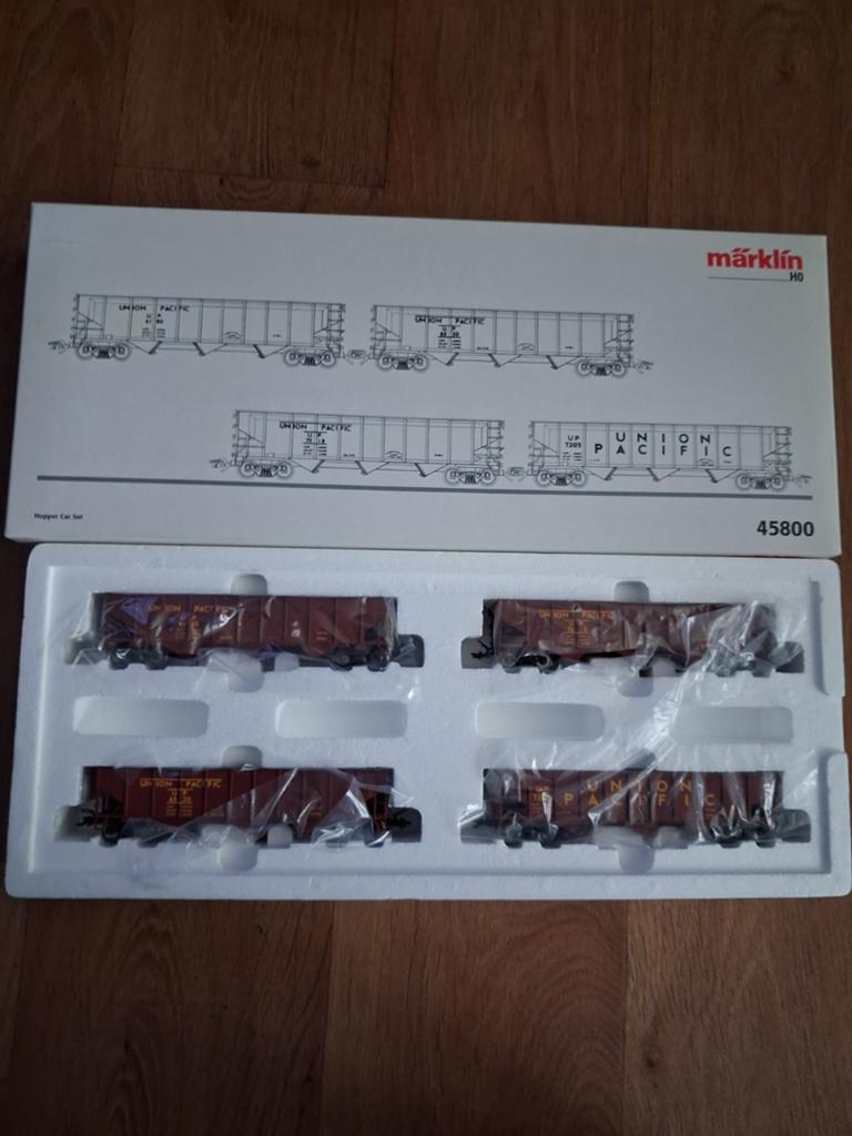 Märklin 45800 Union Pacific Hopper Car Set H0, Wisselstroom, Wagon, Ophalen of Verzenden, Zo goed als nieuw