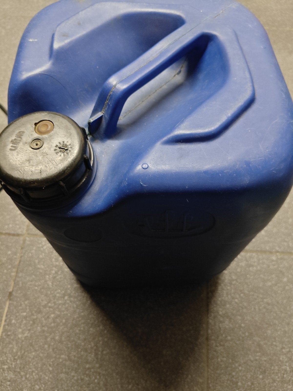Jerrycan 20L voor benzine - klein scheurtje, Ophalen